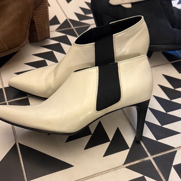 rag & bone Shoes - rag & bone Cream Pointed Toe Ankle Boots with Black Elastic